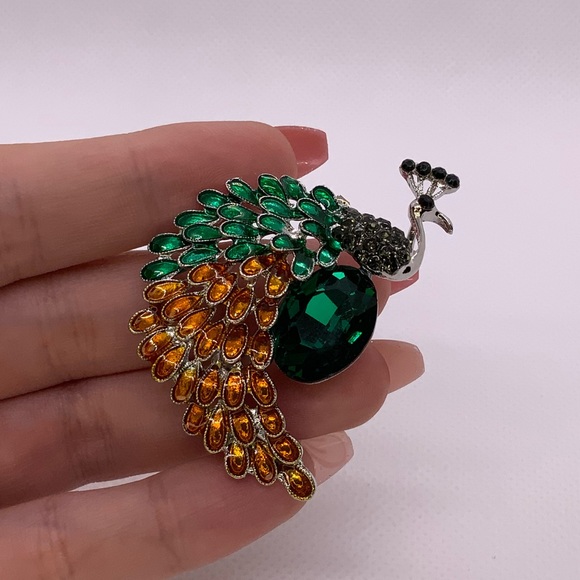 Large Green Emerald Crystal Peacock Brooch - Picture 5 of 7